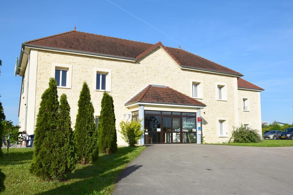 Отель Logis Des Sources Creney-pres-Troyes Экстерьер фото
