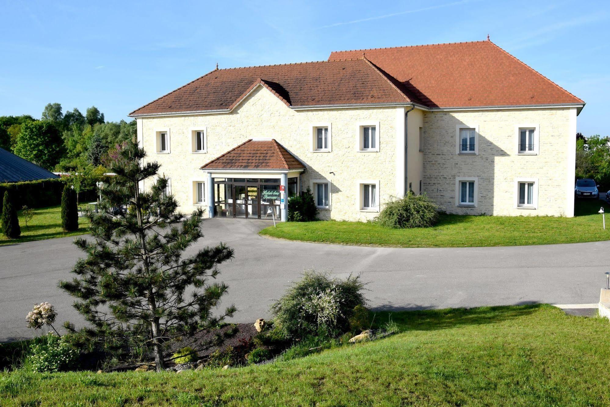 Отель Logis Des Sources Creney-pres-Troyes Экстерьер фото